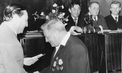 http://golose.kz/images/stories/2009/50/gridin.jpg