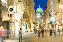 http://*****/data/Image/photo/austria/vienna.jpg