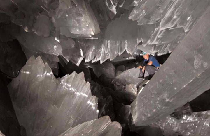 Pictures of Giant Crystal Cave, Naica, Mexico: Mine