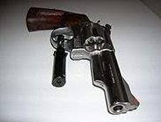 http://upload.wikimedia.org/wikipedia/commons/thumb/1/1e/S%26W_.357_Magnum_With_Laser_Sight.jpg/182px-S%26W_.357_Magnum_With_Laser_Sight.jpg