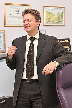 http://*****/Issues.photo/REGIONS/PITER/2009/186/KSP_009837_00269_1_t207.jpg