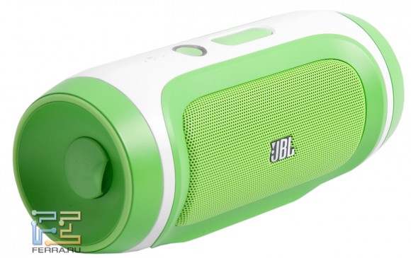 Корпус JBL Charge сделан в форме цилиндра