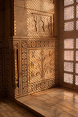 Dotted light on Taj interior by melissaenderle