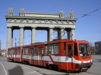 TramMoskovskiyeVorotaSquare1026.jpg