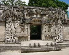 800px-Chicanna.jpg