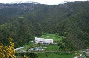 ��������: http://www.advantour.com/img/uzbekistan/hotels/jizzakh/zaamin/zaamin-area.jpg