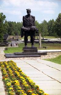 http://belta.by/Khatyn.nsf/Photos/E5ABF0CBACD9005DD16E/$File/6982_s.jpg