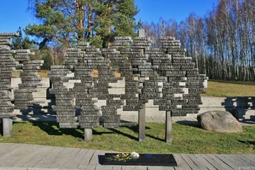 http://*****/fotos/poezdki/belarus/khatyn/IMG_0106.jpg