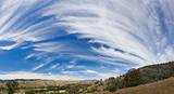 http://upload.wikimedia.org/wikipedia/commons/thumb/3/36/Cirrus_sky_panorama.jpg/220px-Cirrus_sky_panorama.jpg