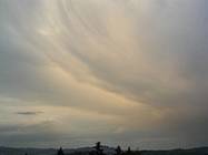 http://upload.wikimedia.org/wikipedia/commons/thumb/a/ac/Nimbostratus_and_air_current.jpg/220px-Nimbostratus_and_air_current.jpg