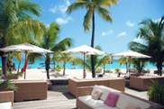 http://img.opentravel.com/Hotel/holland-house-beach-hotel-filipsburg-netherlands-antilles-850896_3.jpg