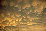 altocumulus.jpg (2601 bytes)