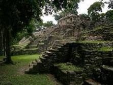 http://upload.wikimedia.org/wikipedia/commons/thumb/4/49/Yaxchilan_1.jpg/310px-Yaxchilan_1.jpg