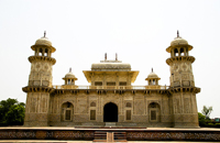 ��������: Itmad-ud-Daulah's Tomb