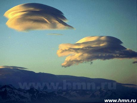 ������-������� ���������������� - Altocumulus lenticularis (A� lent)