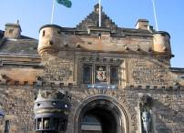 http://arriss.skywalkerjourney.com/photogallery/photo/Edinburgh_Castle_G.jpg