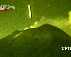 ��������: C:\Users\L0339998\AppData\Local\Microsoft\Windows\Temporary Internet Files\Content.Word\CIGAR UFO 270 meters long, penetrates the Volcano Popocatepetl, Oct 26, 2012.mp4[].jpg