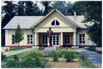 002melikhovo02h.jpg