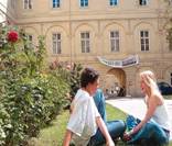 http://www.abroadlanguages.com/learn/german/austria/img/vienna-german-school.jpg