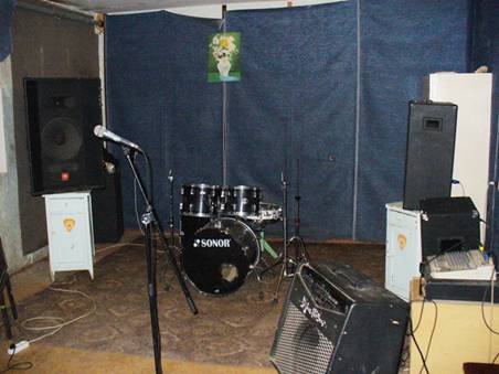 studio (7).JPG