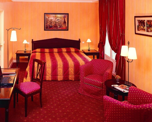 http://*****/france/images/du_louvre/du_louvre8.jpg