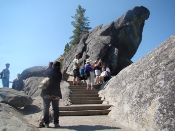 image046