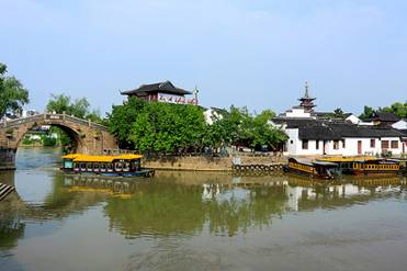 http://farm8.staticflickr.com/7004/_e6a8077821.jpg