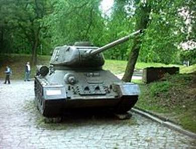 http://upload.wikimedia.org/wikipedia/commons/thumb/a/a8/T-34_kal85mm_RB.jpg/220px-T-34_kal85mm_RB.jpg