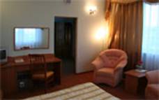 http://*****/images/rooms/studeo3.jpg