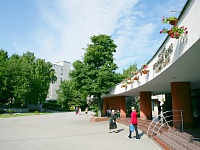 Главный корпус санатория "Янтарный берег"