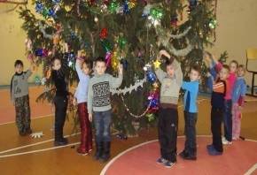 D:\генина\Фото.1 кл\Новый год\DSC01051.JPG