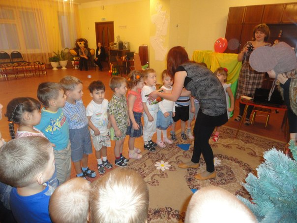 http://cs407828.userapi.com/v/3d67/sCjaBykrmL0.jpg