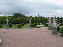 Antonio Bonazza-Zephyrus Flora Pomona and Vertumn- Upper Gardens of Peterhof.jpg