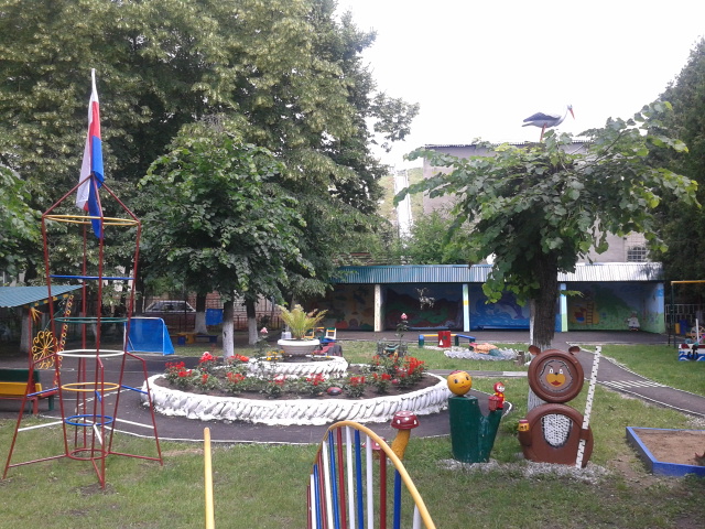 C:\Users\202\Desktop\Двор-фото\_111911.jpg