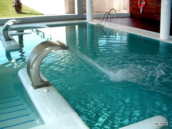 http://www.costadelsol-estates.com/fotos/propiedades/10/Foto8.jpg