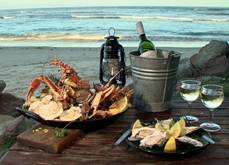 http://www.roomsforafrica.com/images/knysna_seafood_beach.jpg