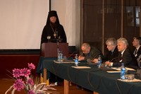 Епископ Красногорский Савва, викарий Московской епархии оглашает приветствие участникам и гостям форума Патриарха Московского и Всея Руси
