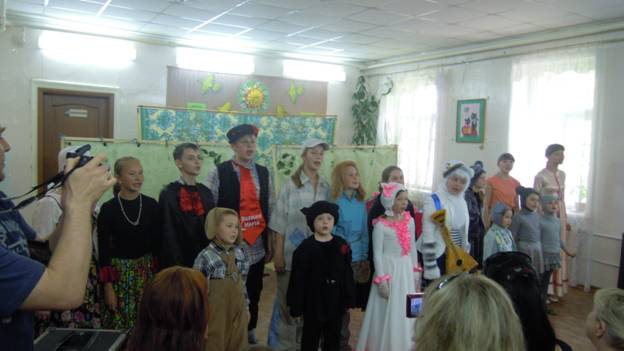 Описание: C:\Documents and Settings\Валентина\Рабочий стол\премьера сказки про Кота 19.05.13\DSCN4844.jpg