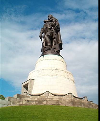 Soviet War Memorial.JPG