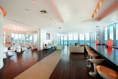 Alba Lounge
