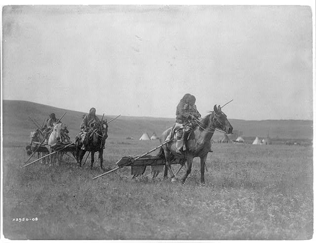 File:AtsinaMovingCamp.jpg