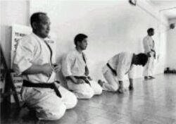 http://*****/i/media/oyama/Biography/26.jpg
