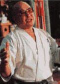 http://*****/i/media/oyama/Biography/44.jpg