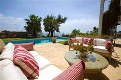 http://www.lovingrentals.com/uploaded_images/thumb/_-Sitges-Villa.jpg