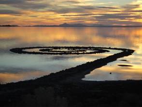 http://www.robertsmithson.com/earthworks/jetty12.jpg