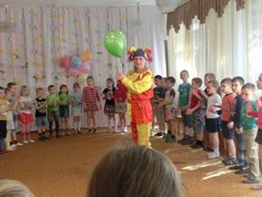Описание: D:\Фотографии\10 группа день смеха - копия\CIMG7282.JPG