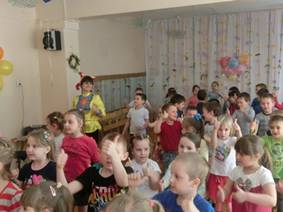 Описание: D:\Фотографии\10 группа день смеха - копия\CIMG7317.JPG