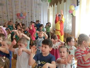 Описание: D:\Фотографии\10 группа день смеха - копия\CIMG7321.JPG