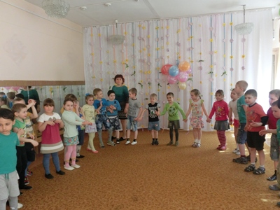 Описание: D:\Фотографии\10 группа день смеха - копия\CIMG7345.JPG