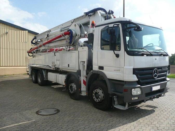 D:\����� ������\Tehnika\������\���������-������������� ������\www.bss-trading.com\concrete pump 42 meters on Mercedes Benz 4141 GERMAN ORIGIN year 2008\P1120606.jpg
